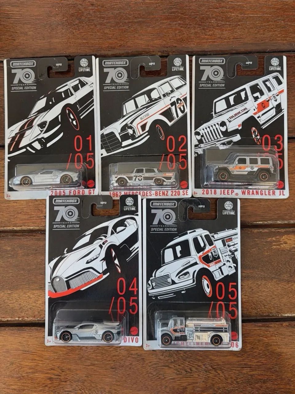 Vendo coleção comemorativa Matchbox 70 anos.