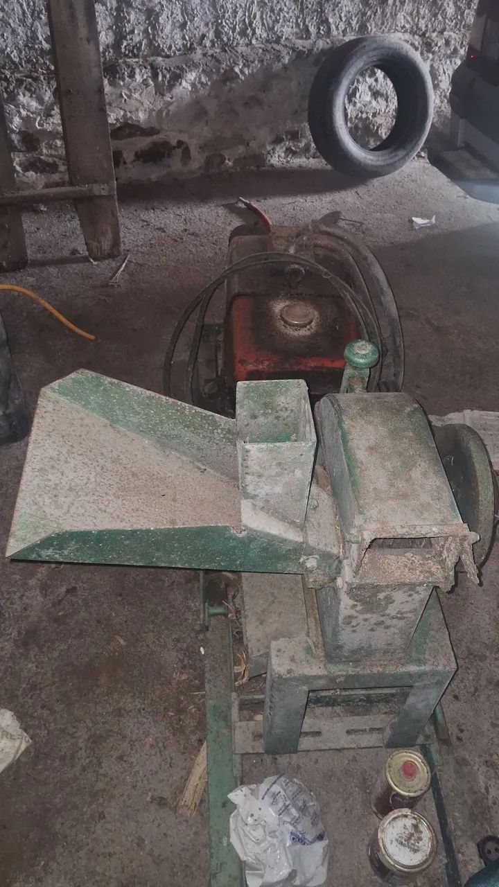 Forrageira com grade e motor yanmar b75 - Foto 5