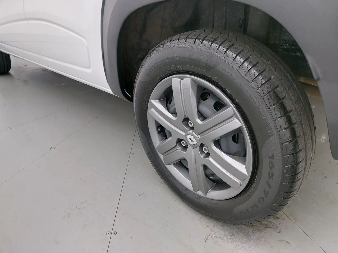 Renault Kwid 1.0 Zen, foto 12 de 18