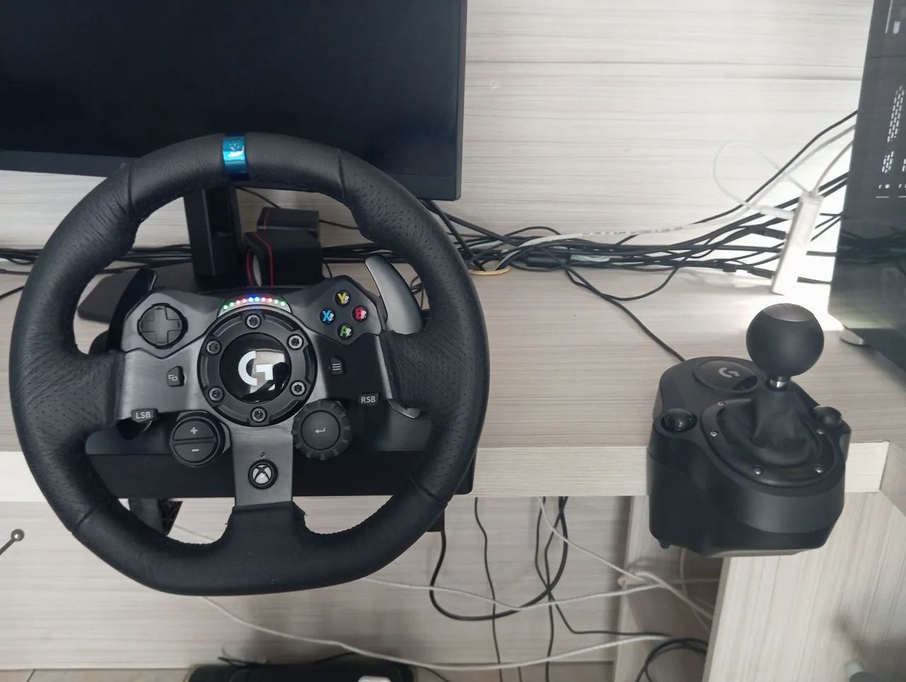 Volante Gamer Logitech G923 - Foto 2