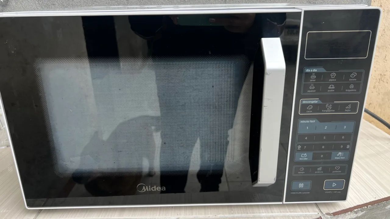 Microondas Midea 35 L 220V - Foto 3