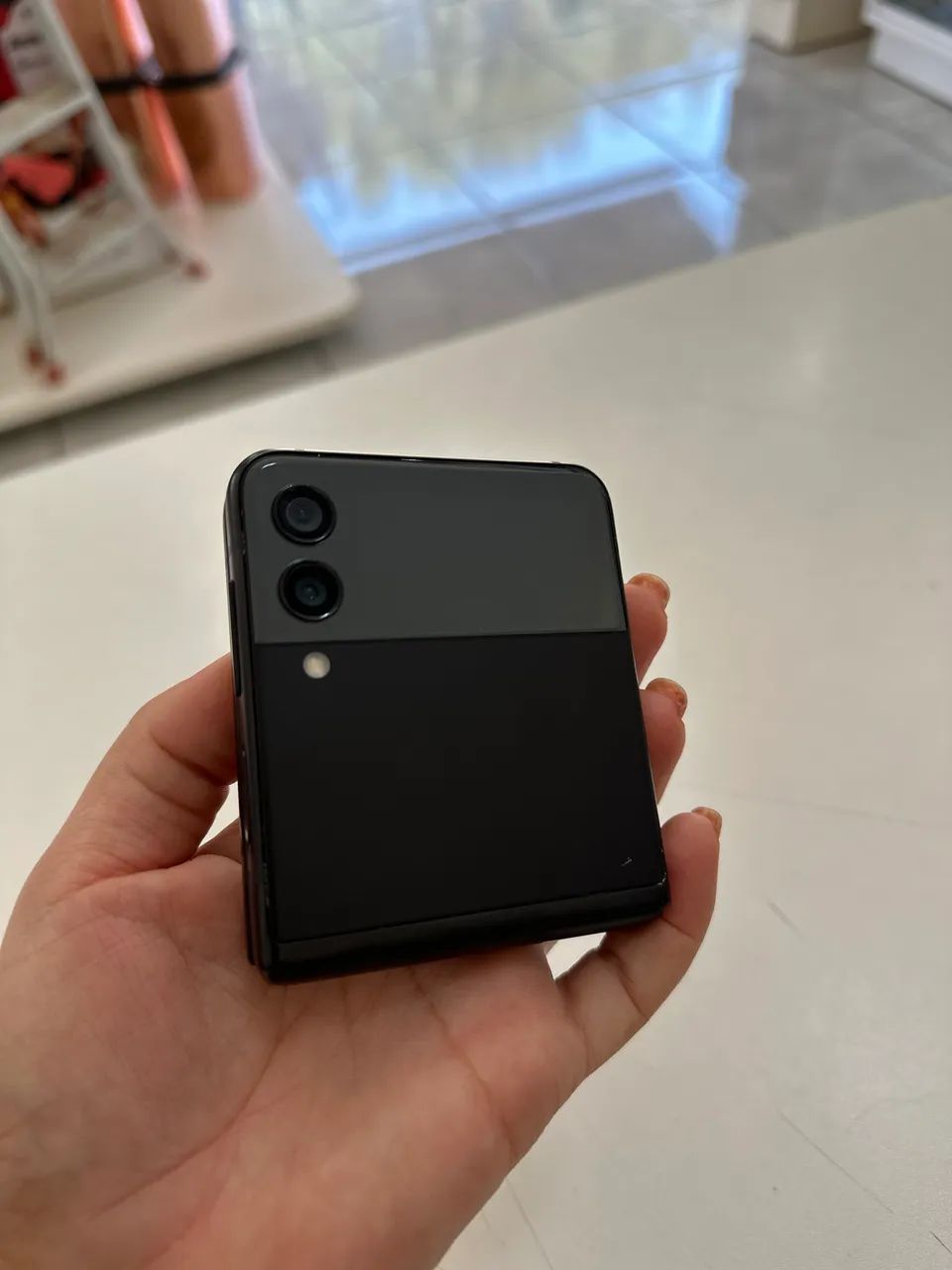 Sansung Galaxy Z Flip3 5G 128GB - Foto 2