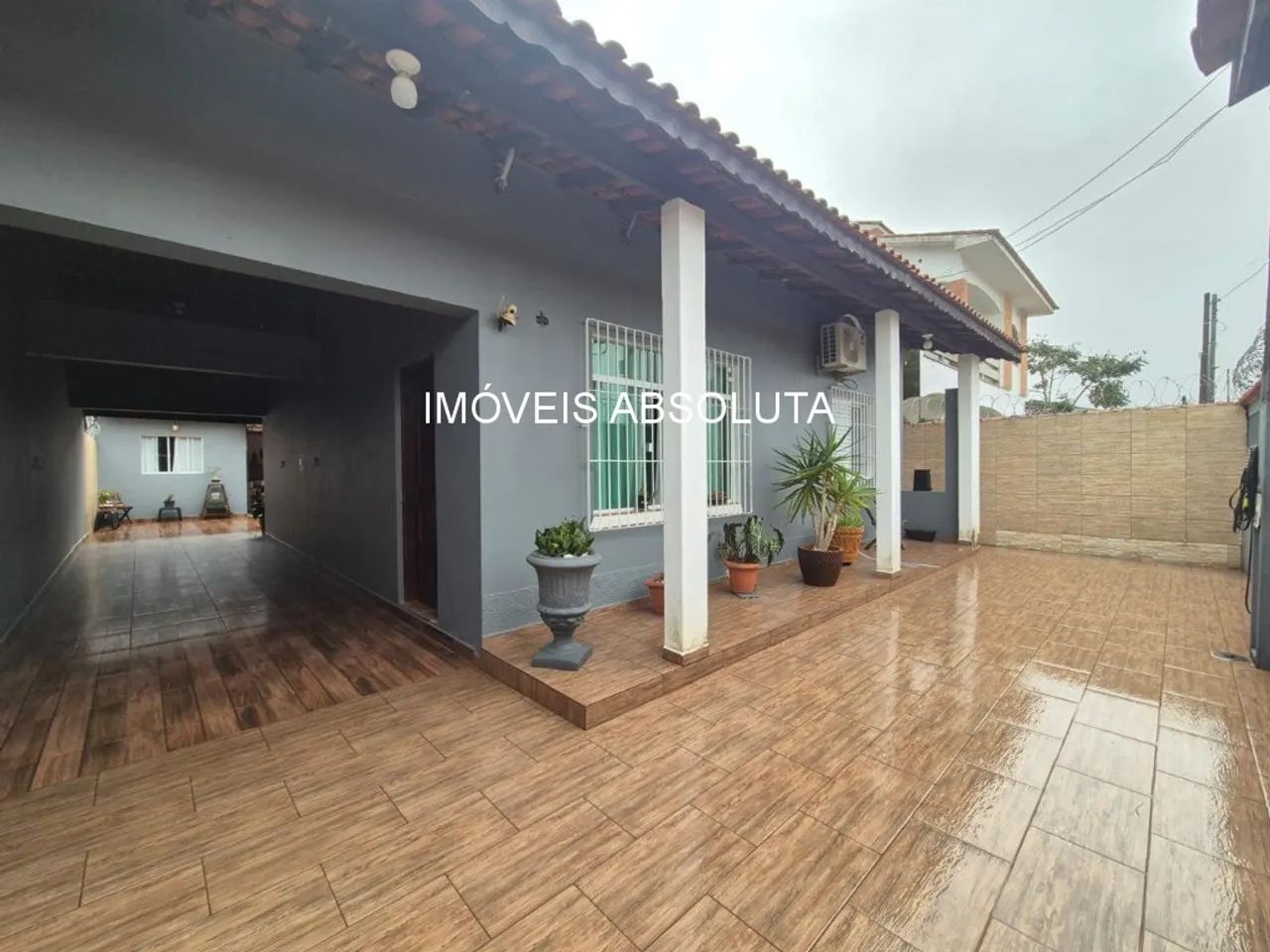 CASA TERRENO INTEIRO Á 600M DO MAR