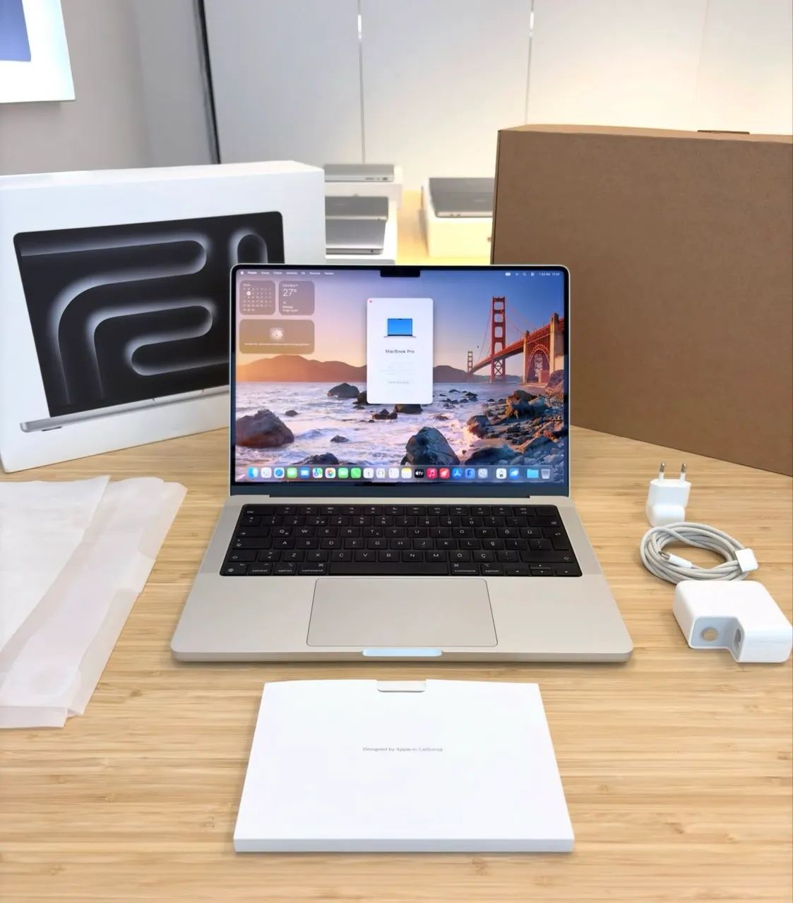 MacBook Pro M3 Pro 14.2