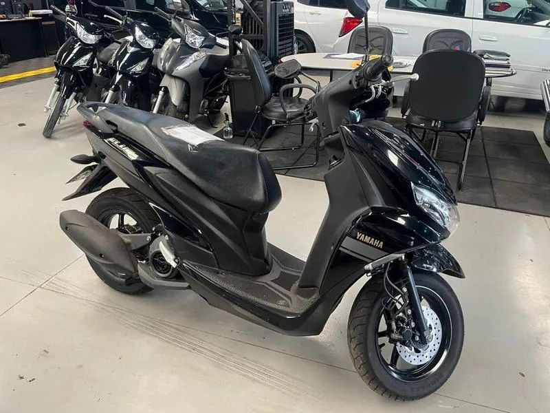 YAMAHA FLUO 125 2024