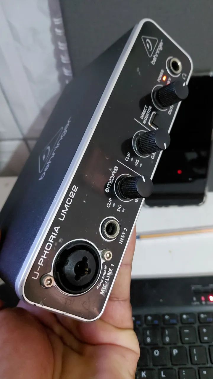 Placa de audio Beringher UmC 22