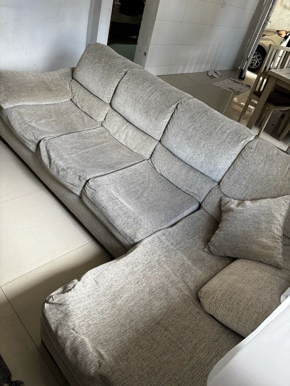 Vende-se sofá em formato L - 5 lugares