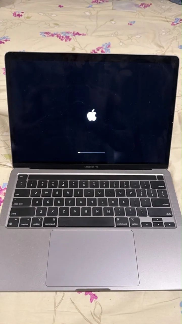 MacBook Pro 2022 - Foto 3