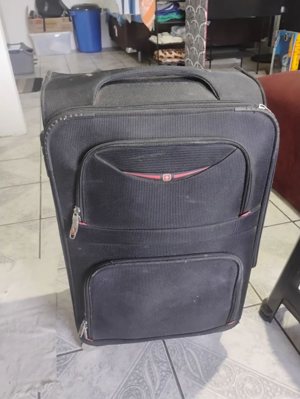 Vende-se Mala ! 