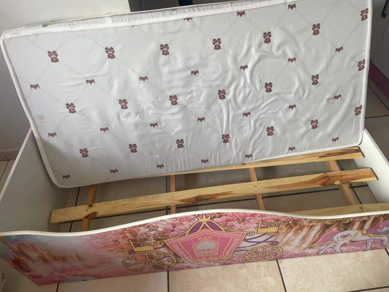 CAMA INFANTIL DE PRINCESA ACOMPANHA COLCHÃO  - Foto 4