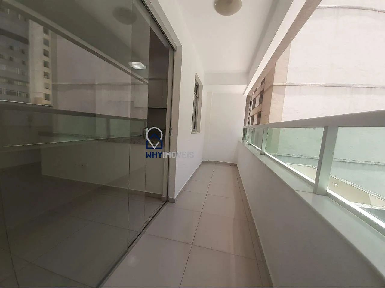 Apartamento 1 quarto no Centro (fundo) com varanda e 1 vaga - Foto 5