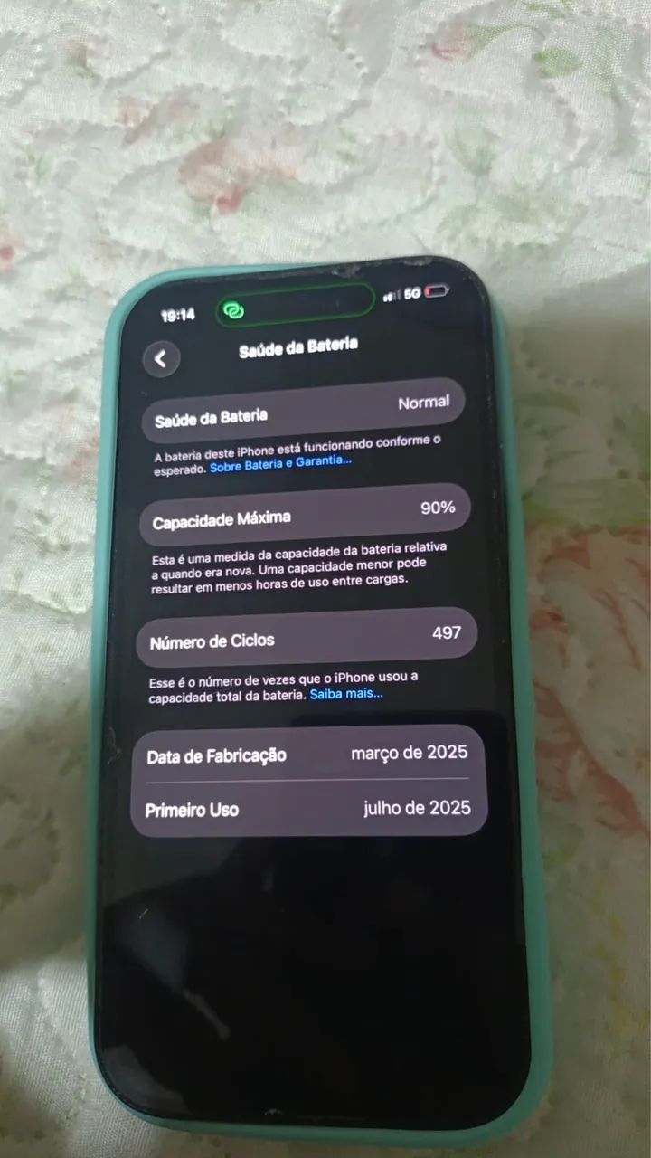iPhone 16
