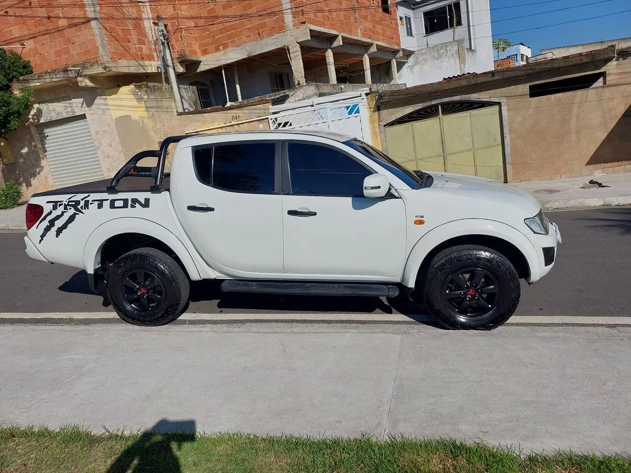Mitsubishi L200 2013