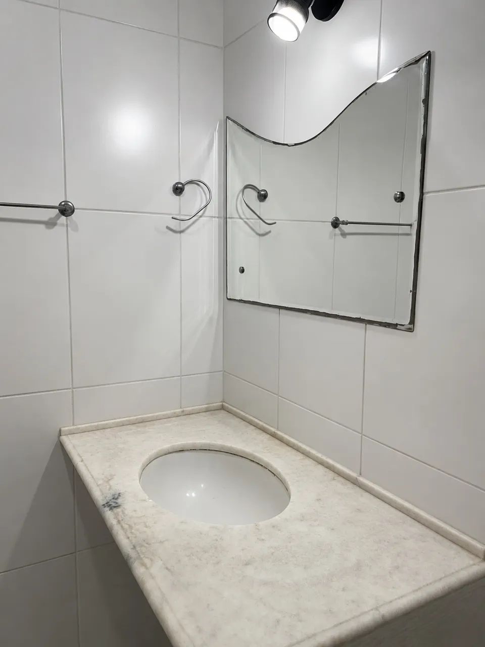 Quarto em apartamento no ponto novo - Foto 5