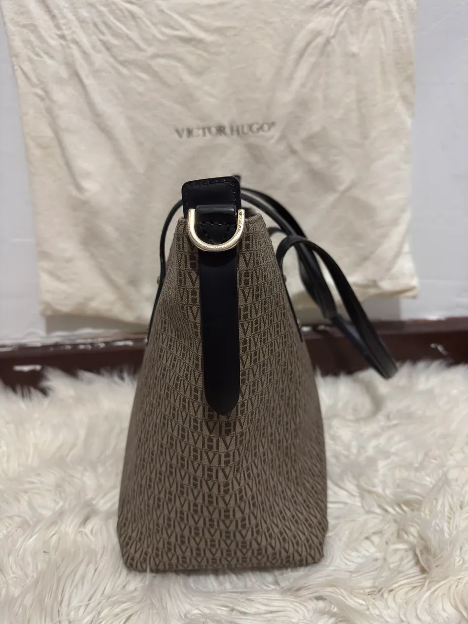 Bolsa Victor hugo marrom  - Foto 2