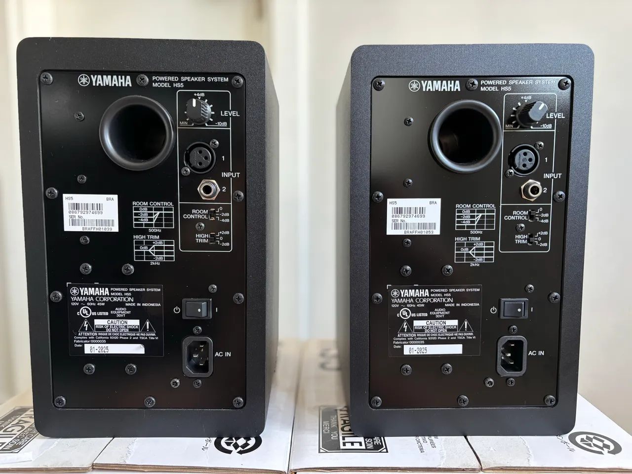 Monitores Yamaha HS5 - Foto 4