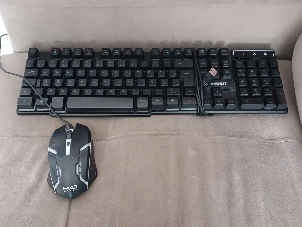 Kit mouse e teclado com rgb semi-mecanico