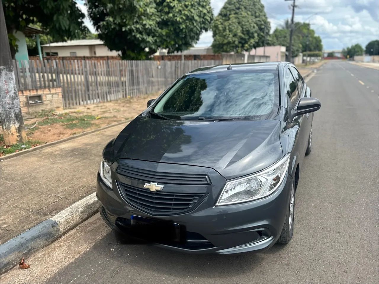Chevrolet Onix JOY Hatch 1.0 8V Flex Mec. 4P 2019 - Foto 3