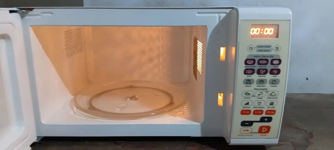 Microondas brastemp 31 litros - Foto 5
