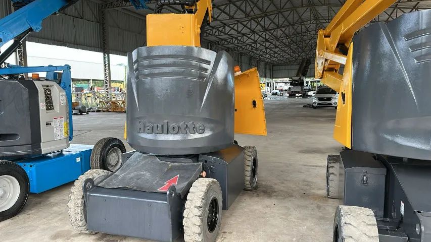 Plataforma HAULOTTE HA 12 IP ANO 2011 - Foto 5