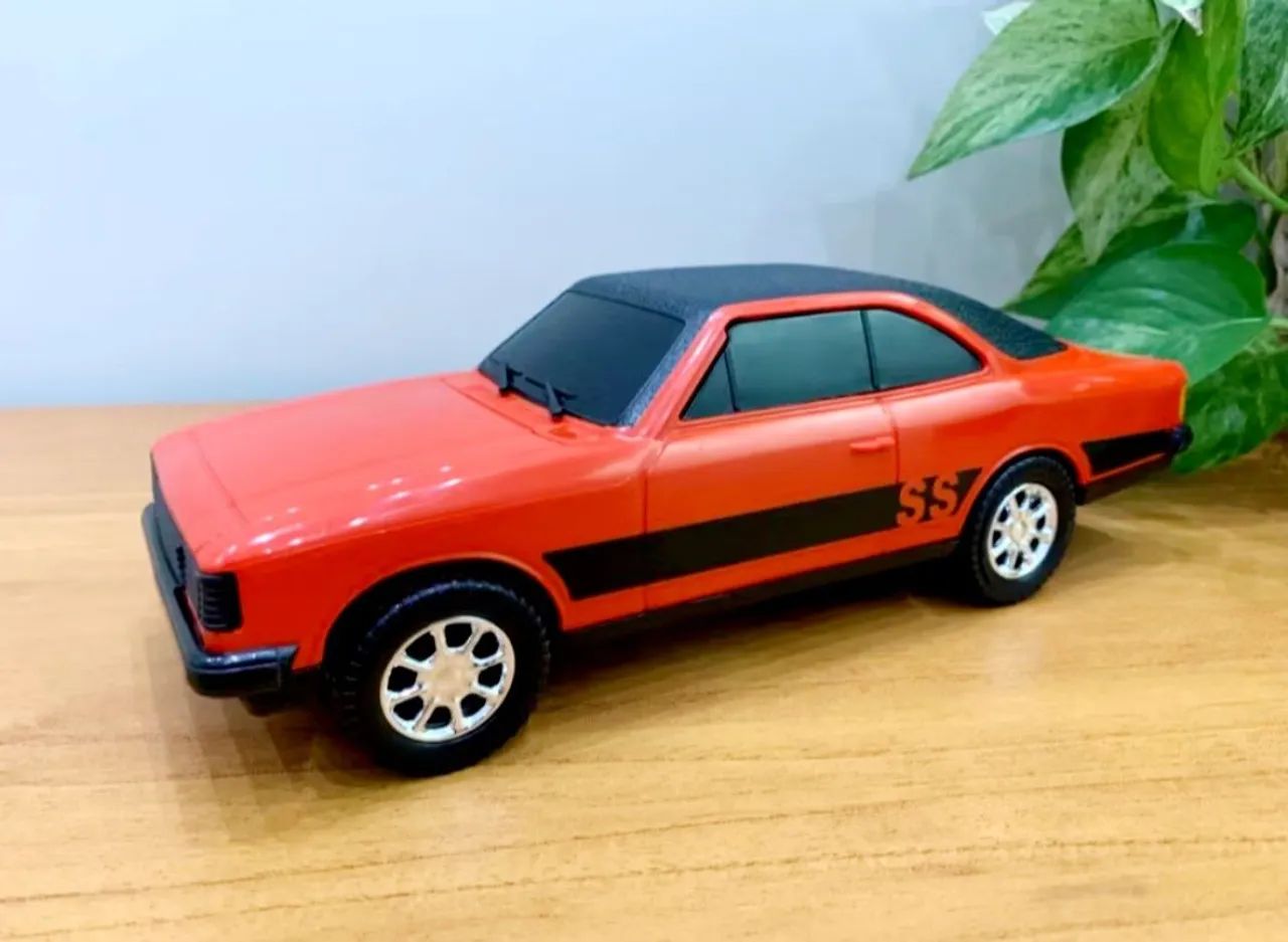 Carro Opala SS colecionavel 