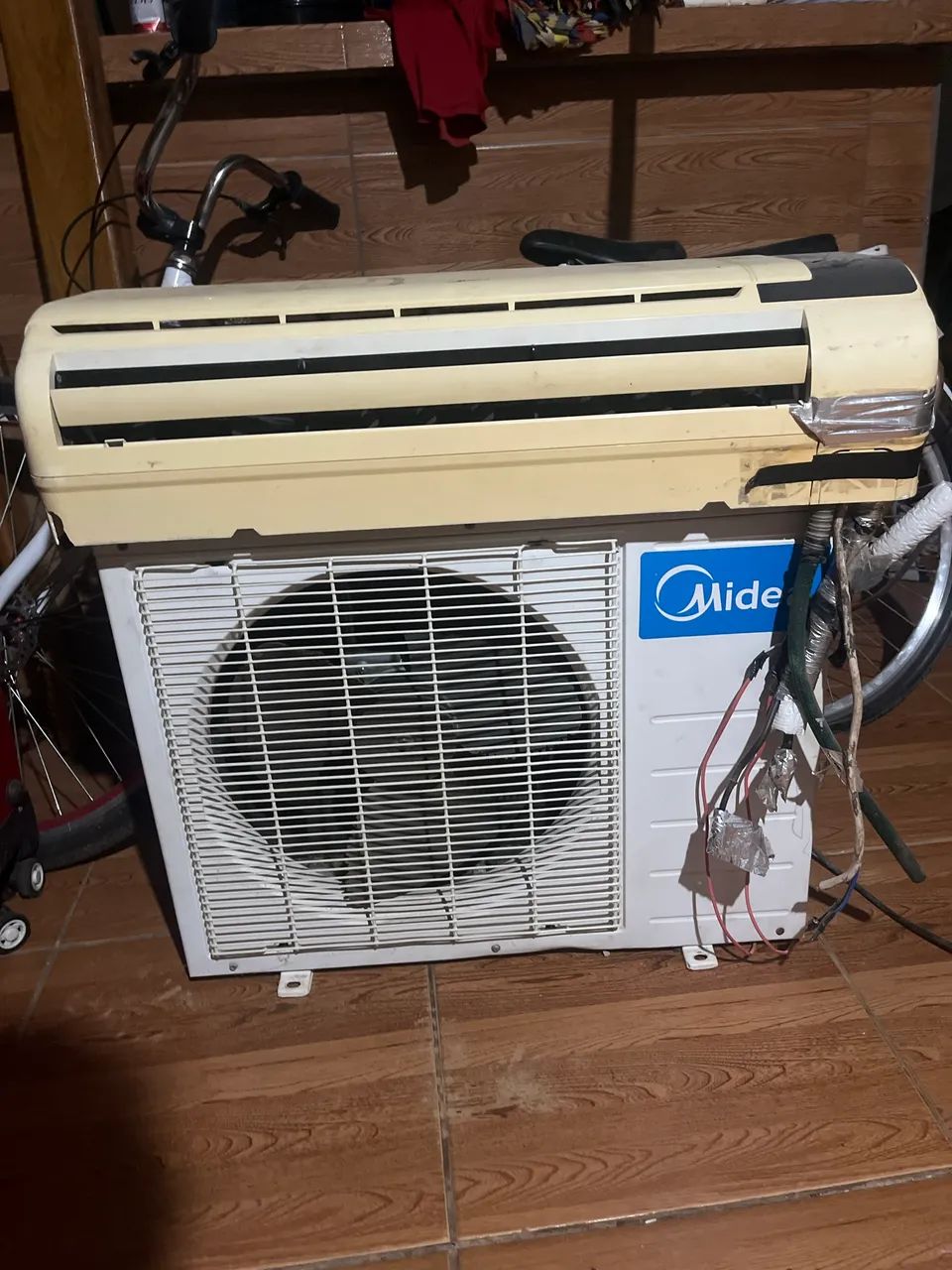 Vende-se ar-condicionado midea 12.000 Btus