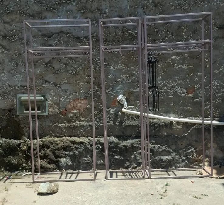 Araras de loja 