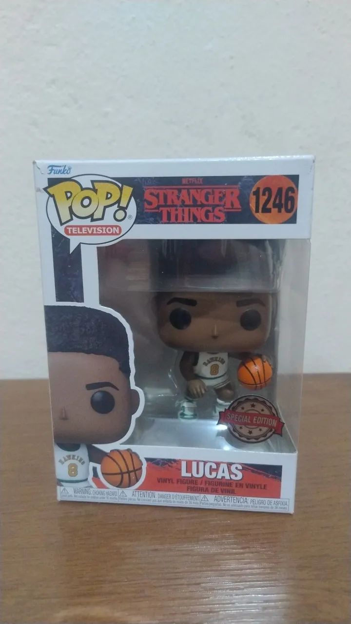 Funko pop Lucas stranger things #1246 edição especial - Foto 3