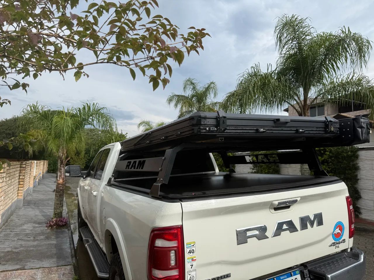 barraca de alumínio + rack e plataforma para ram 2.500 e 3.500 - Foto 4