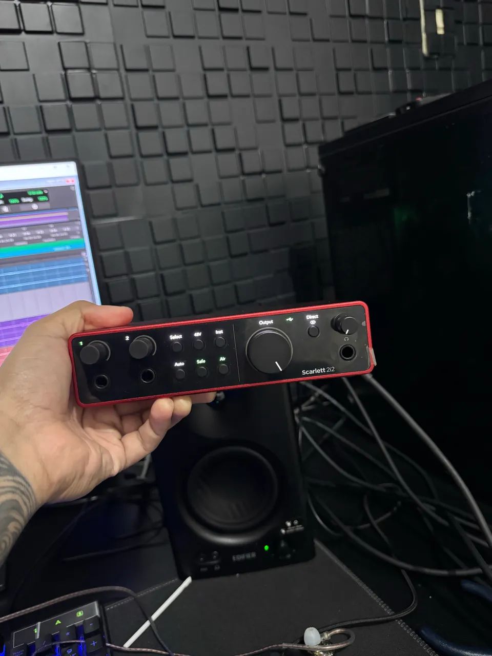 Interface De Audio Focusrite Scarlett 2i2 4th Gen - Equipamentos e
