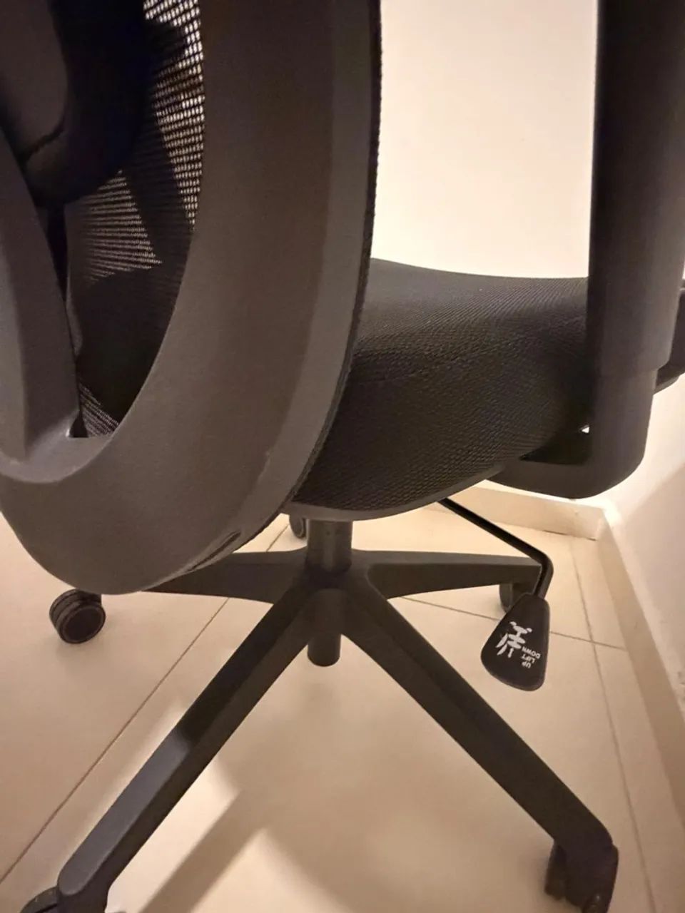 Cadeira ergonômica elements astra PRO - Foto 3