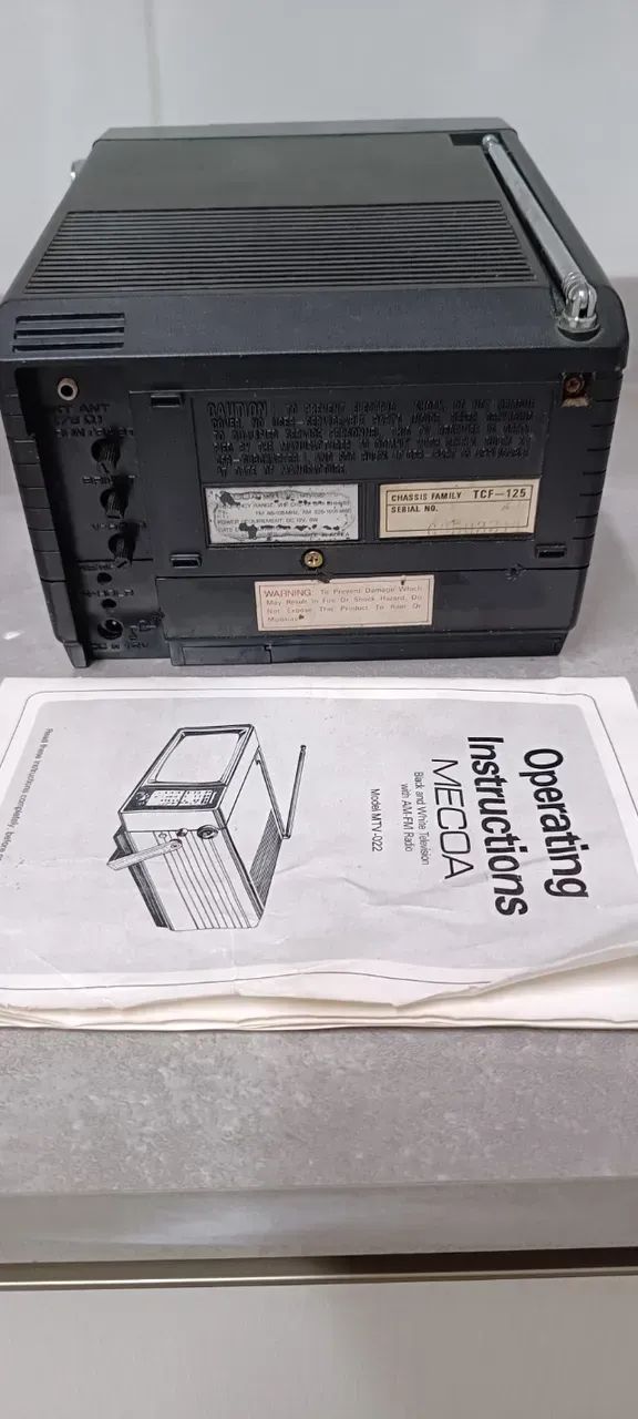 Mini Tv Antiga Portátil 5` Polegadas Mecoa (com modulador RF) - Foto 2