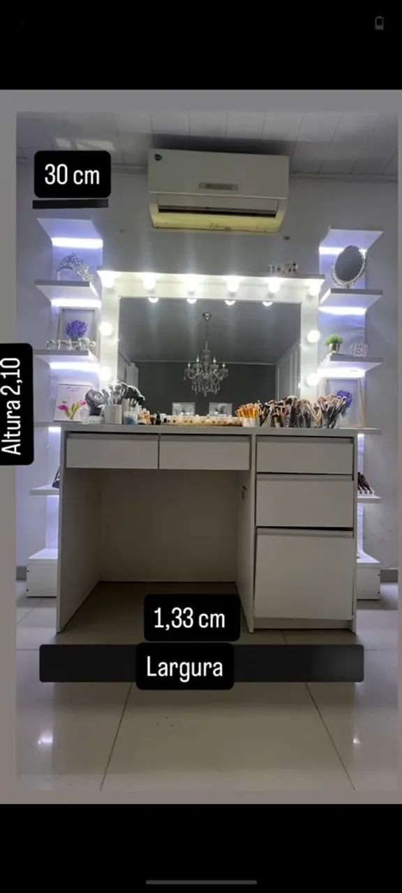 Vende se espelho e penteadeira. 