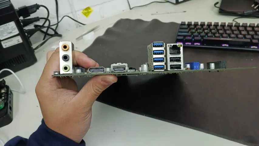 Foxconn 1200DBP 1CA6 LGA 1200 - não testada - Foto 3