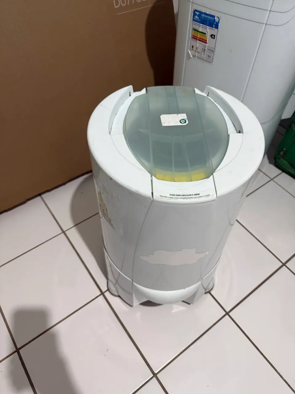 Máquina e centrífuga  