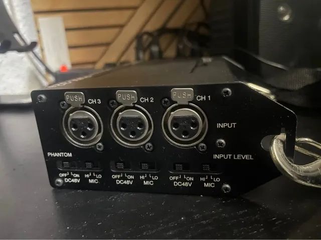 mixer portátil AZDEN FMX-32a - Equipamentos e Acessórios de Som
