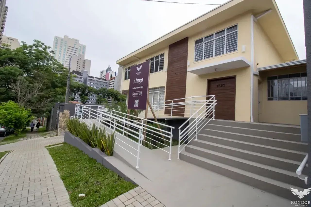 Casa comercial no BIGORRILHO com 176,88m²