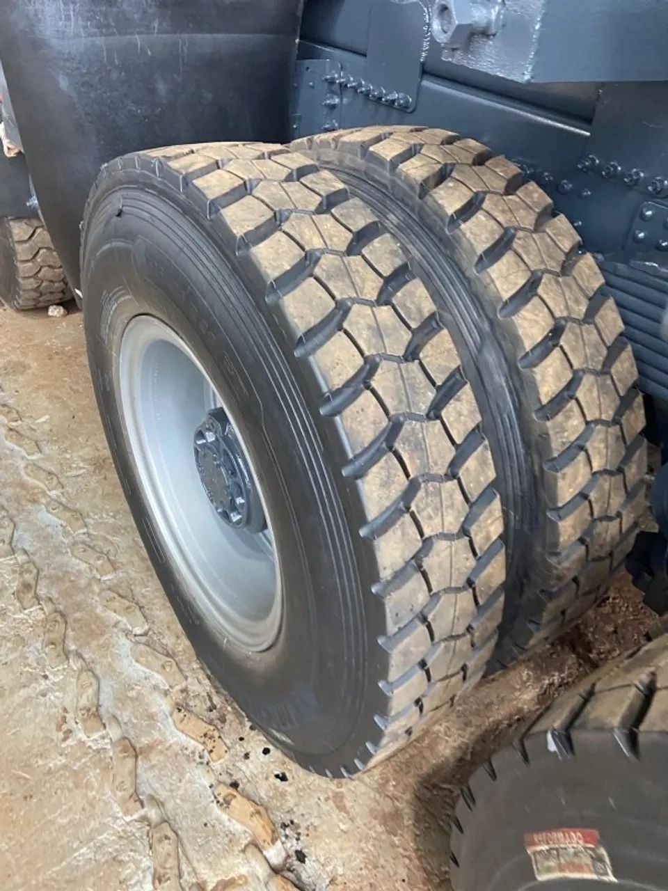 BASCULANTE 8X4 - 40 t / 22 m³ * TODO REVISADO * - Foto 10