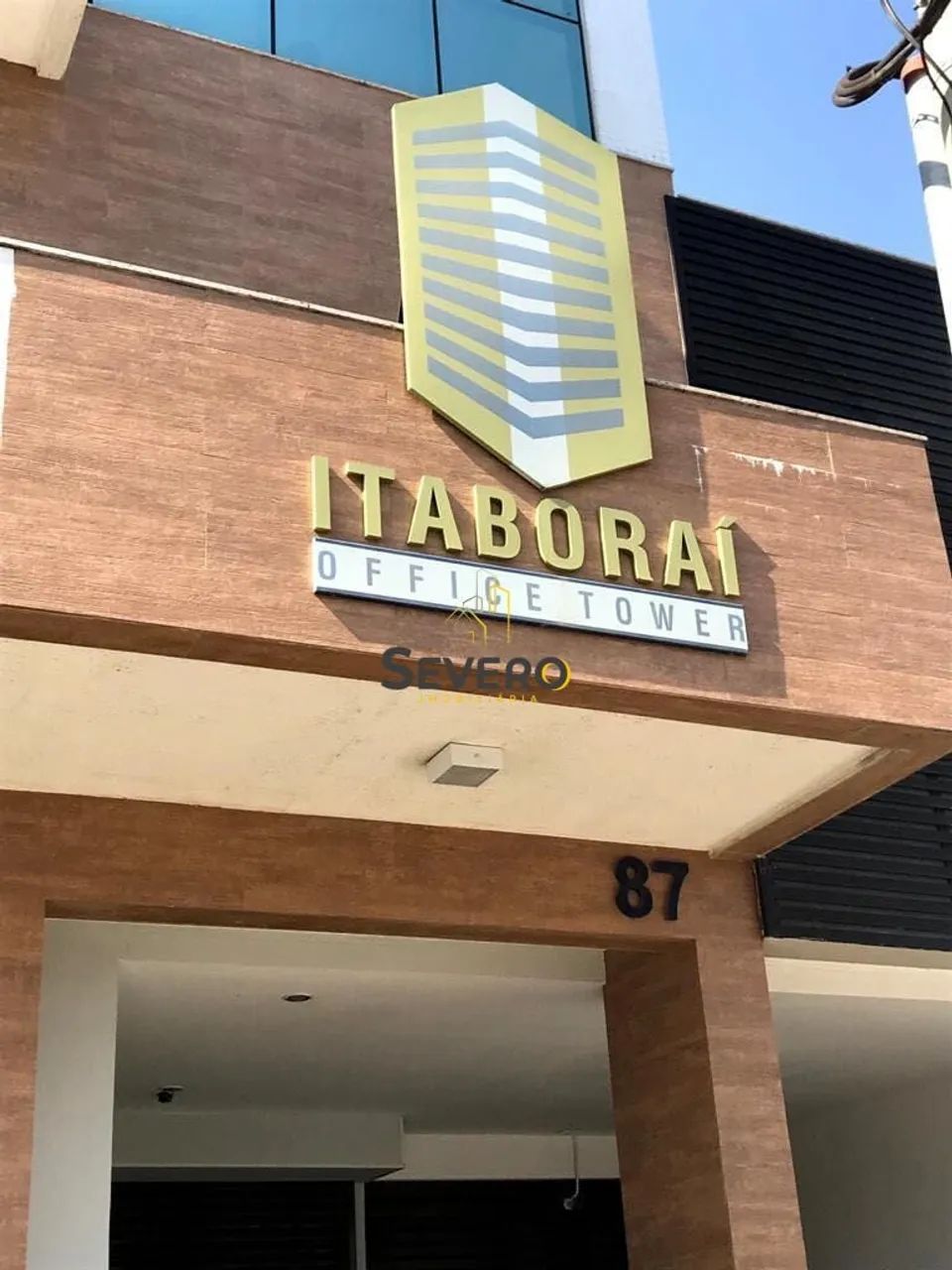 Sala comercial no centro de Itaboraí