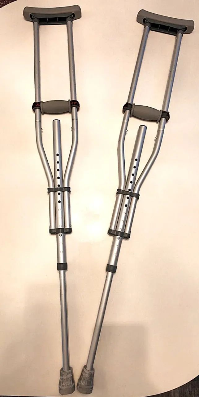 Muletas Axilar (par) - Dellamed D7