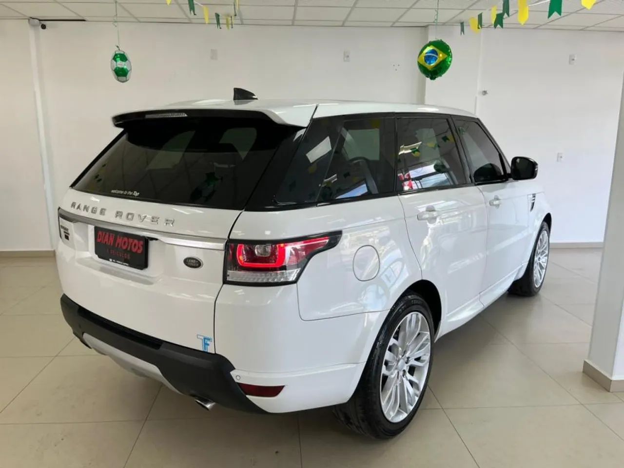 Land Rover Range Rover SPORT HSE 3.0 4X4 SDV6 DIES. 2017