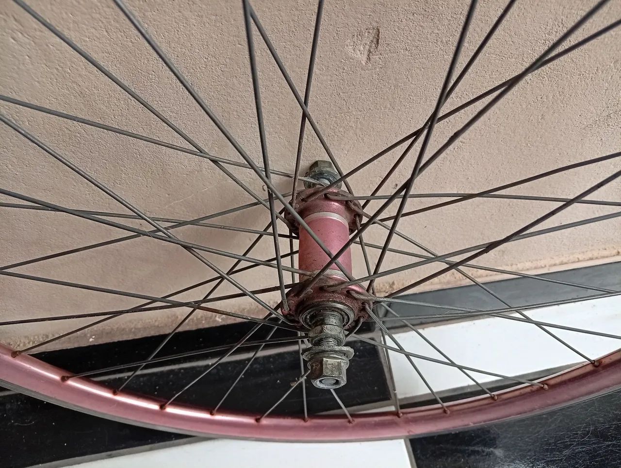Rodas Aero com cubos de alumínio de motorizada ou 26 montadinha. - Foto 2