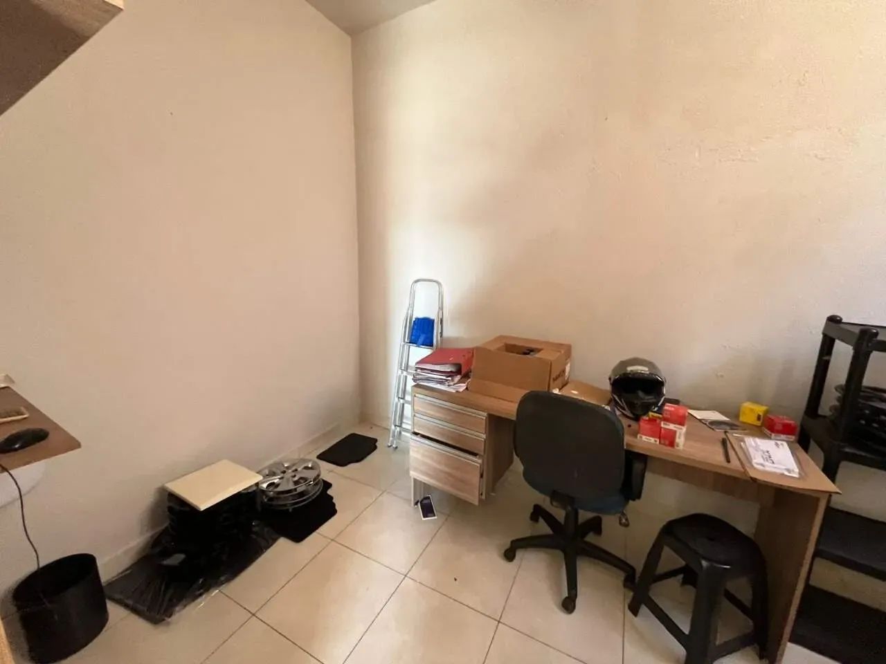 Imóvel comercial com um flat residencial para alugar no bairro Estoril - Foto 4