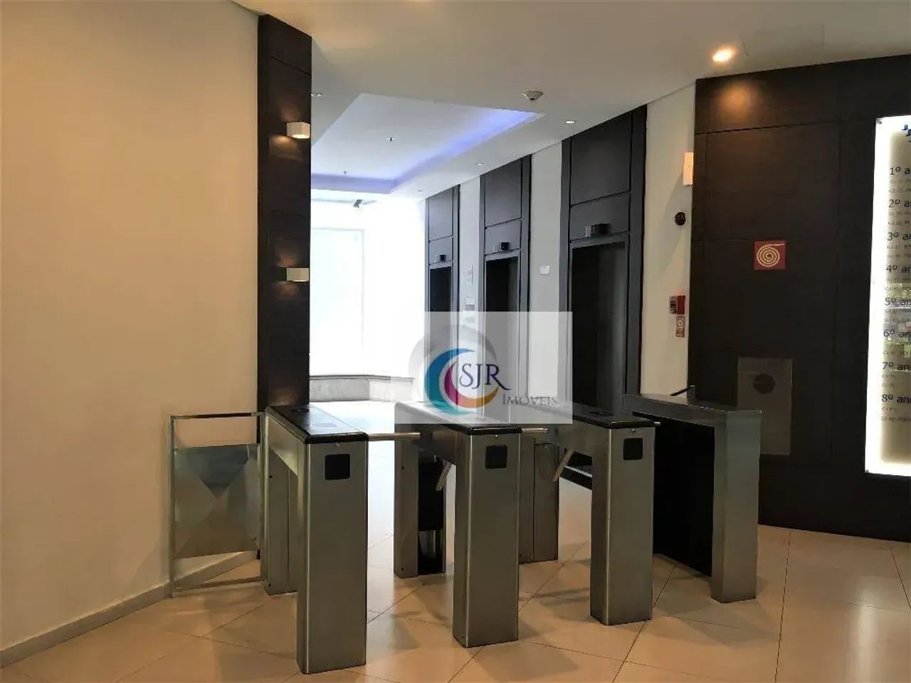 Conjunto comercial com área útil de 290,00m² com 6 vagas de garagem - Foto 5