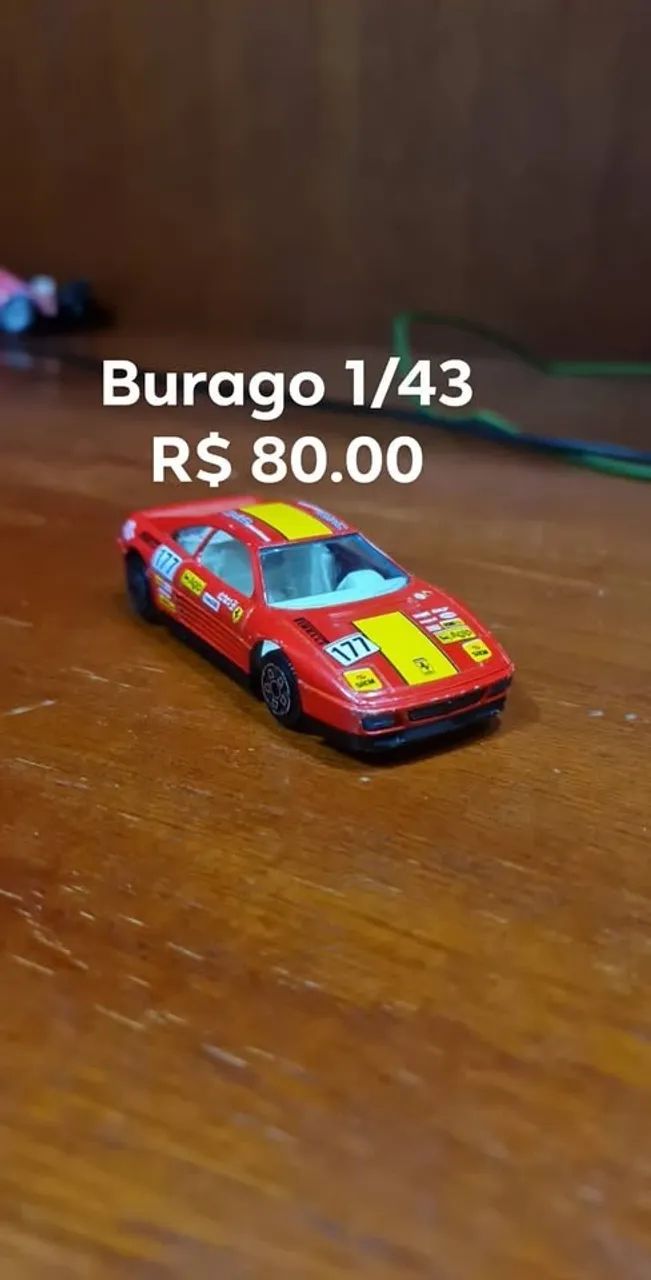 Buraco Ferrari 348 Decalcada - Escala 1:48
