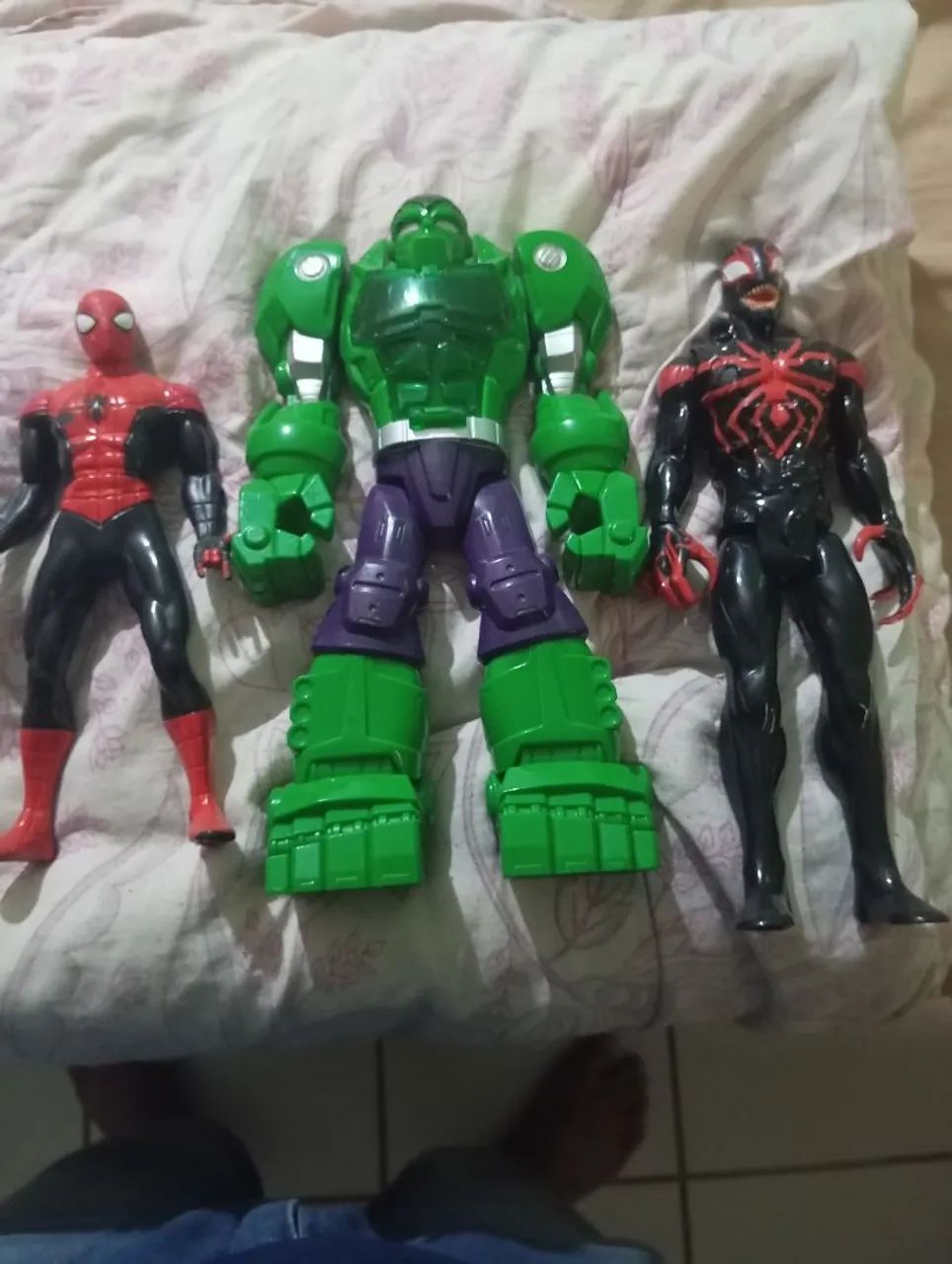 Boneco marvel