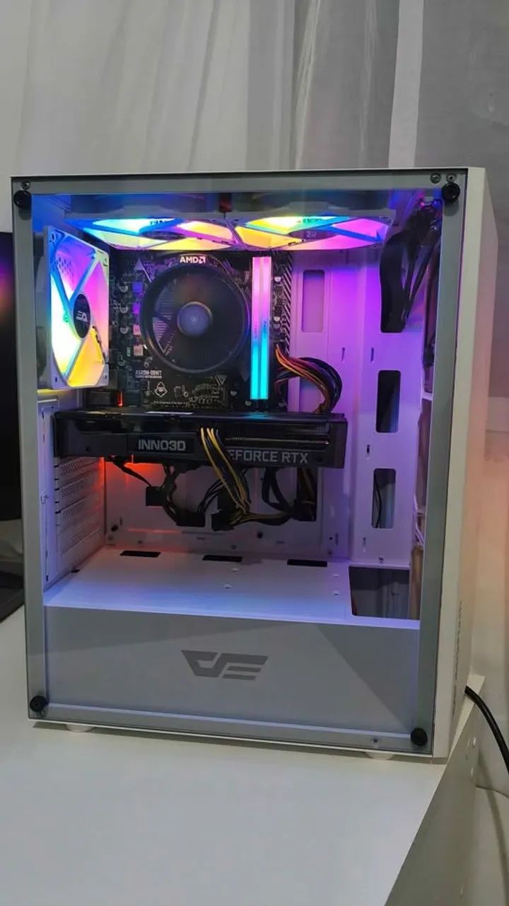 PC Gamer White