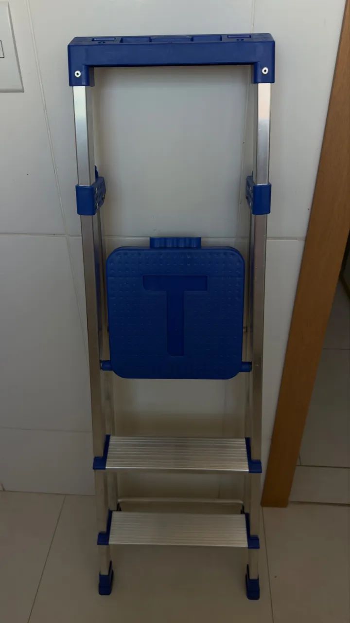 Escada articulada 3 degraus  - Foto 3