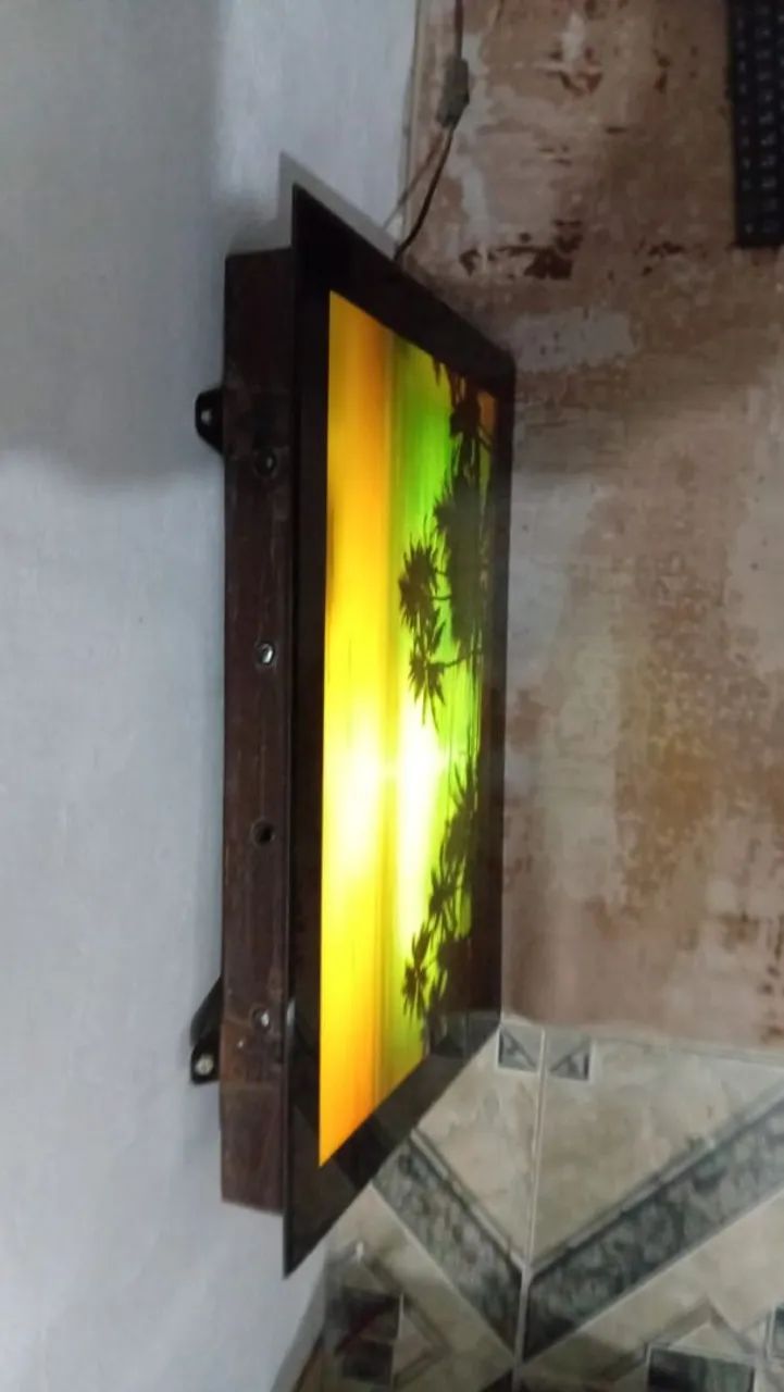 Vendo um painel luminoso, com áudio e imagem colorida - Foto 3