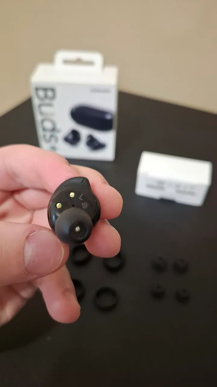 Fone Bluetooth Samsung galaxy buds + usado - Foto 2